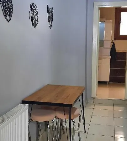 Nana Taksim Apartman