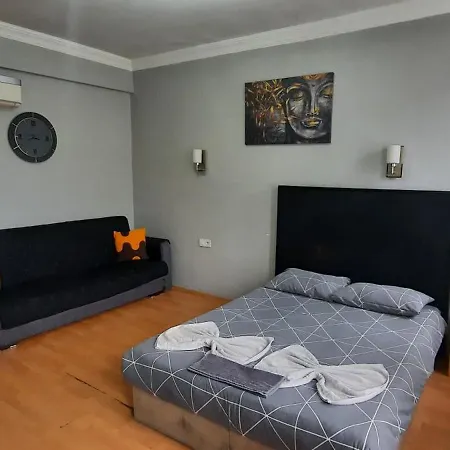 Nana Taksim Apartman *
