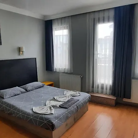 Nana Taksim Apartment