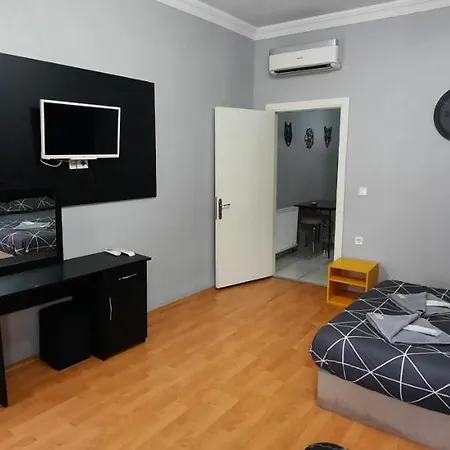 Nana Taksim Apartment *